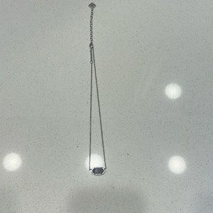 Kendra Scott pendant necklace